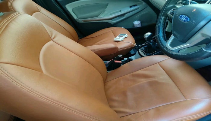 2015 Ford Ecosport TITANIUM 1.5L DIESEL, Diesel, Manual, 1,16,222 km, interior