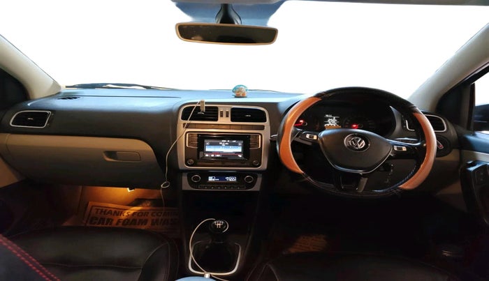 2016 Volkswagen Ameo HIGHLINE1.2L, Petrol, Manual, 75,174 km, interior