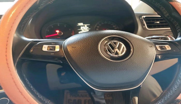 2016 Volkswagen Ameo HIGHLINE1.2L, Petrol, Manual, 75,174 km, interior