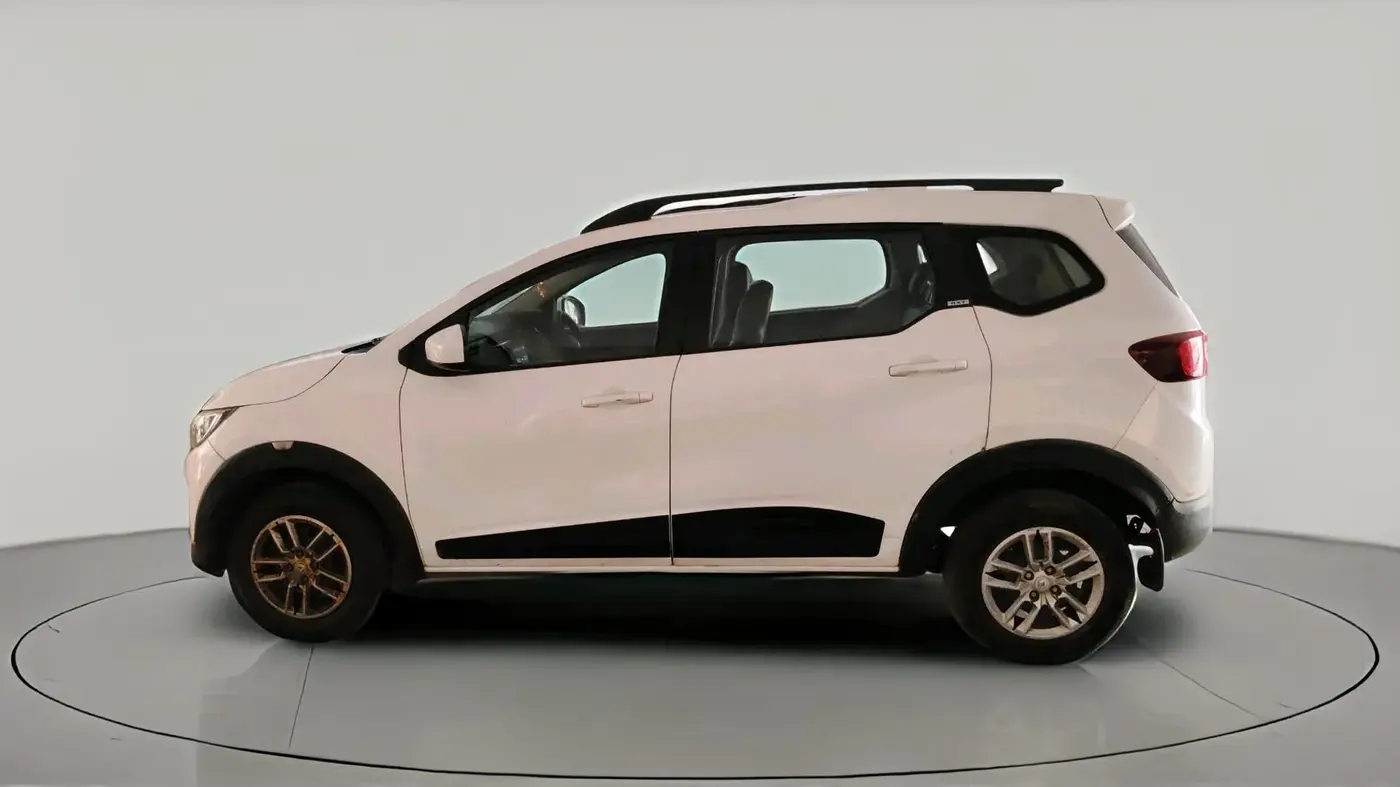 2020 Renault TRIBER RXT AMT, Petrol, Automatic, 54,900 km, exterior