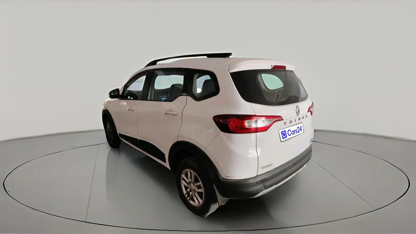 2020 Renault TRIBER RXT AMT, Petrol, Automatic, 54,900 km, exterior