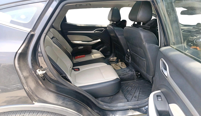 2024 MG ASTOR SHARP 1.5 MT, Petrol, Manual, 32,774 km, interior