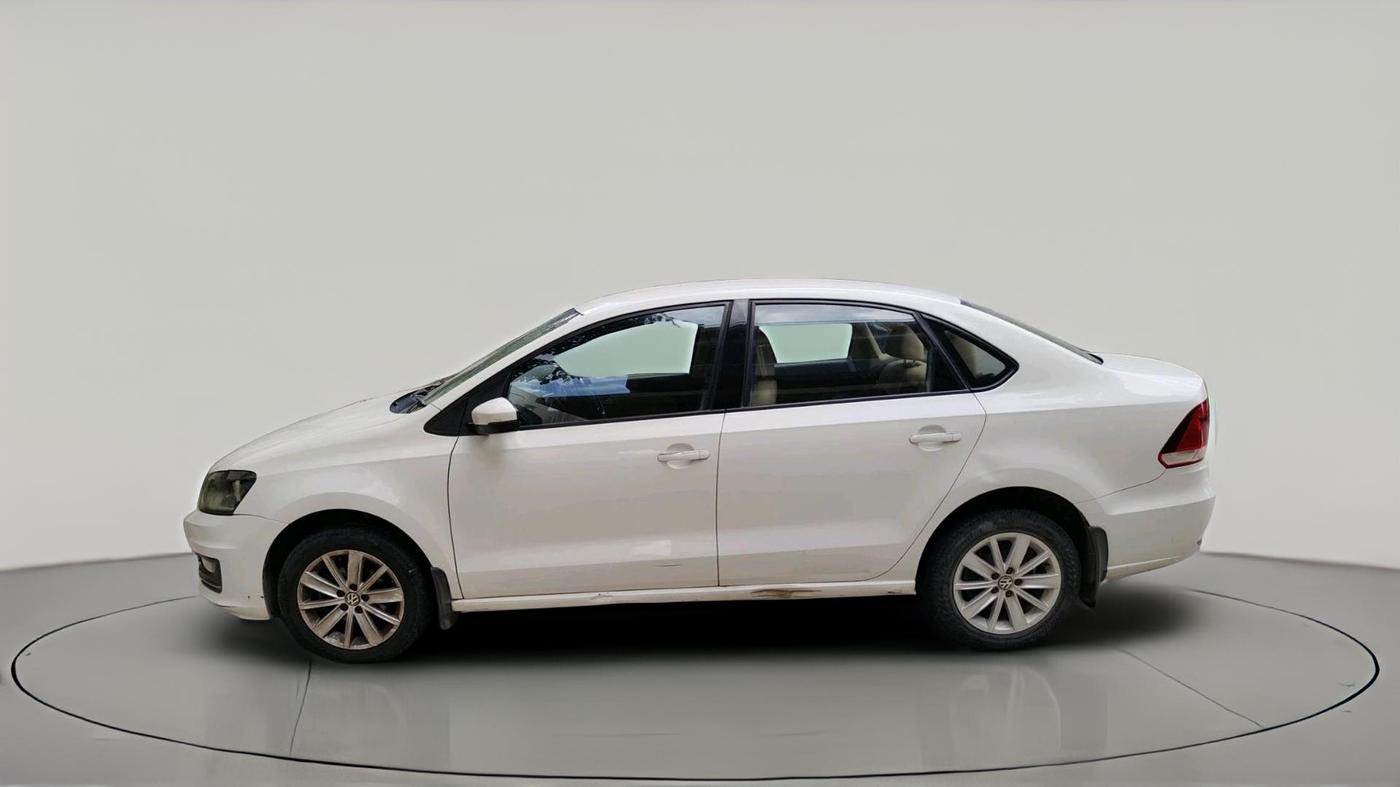 2017 Volkswagen Vento HIGHLINE PETROL AT, Petrol, Automatic, 1,27,589 km, exterior