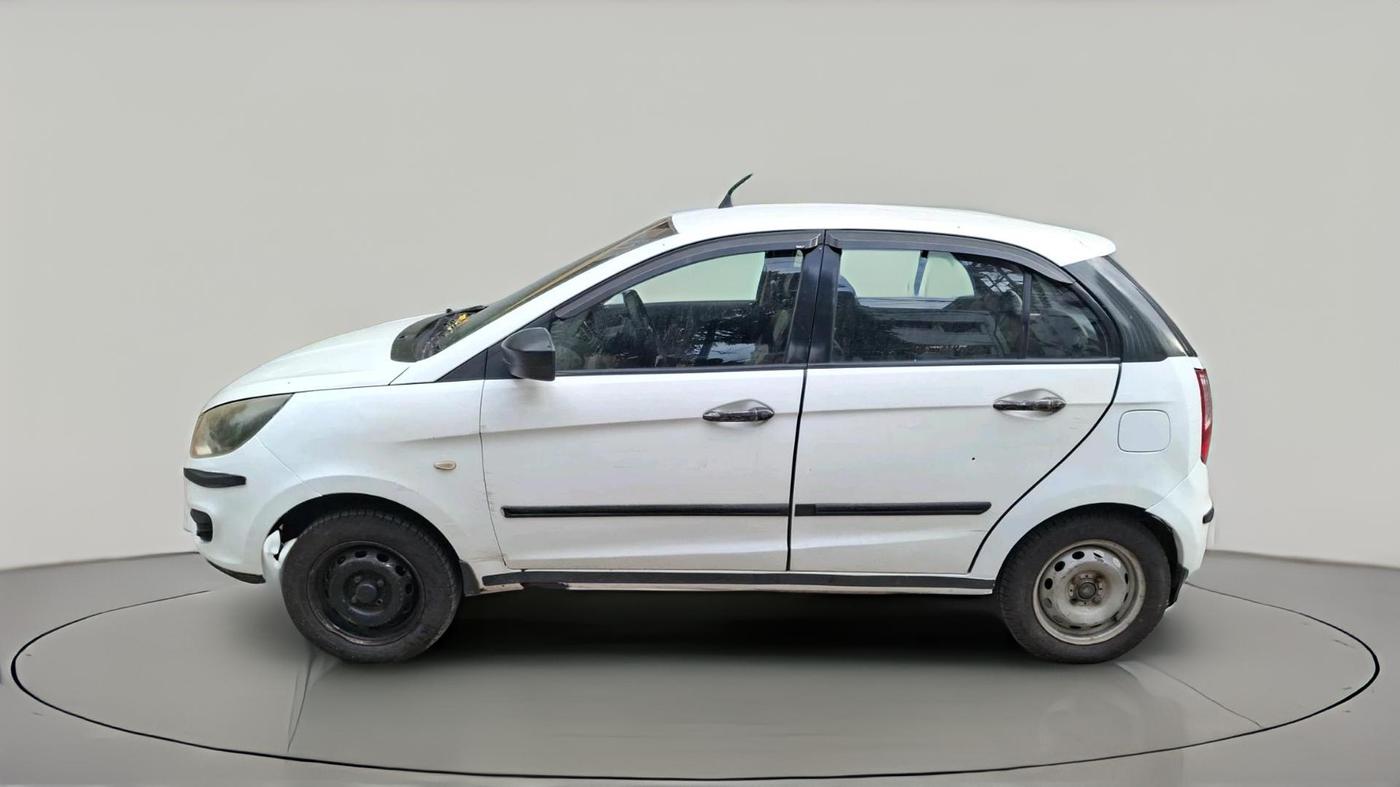 2016 Tata Bolt XE QUADRAJET, Diesel, Manual, 2,43,078 km, exterior