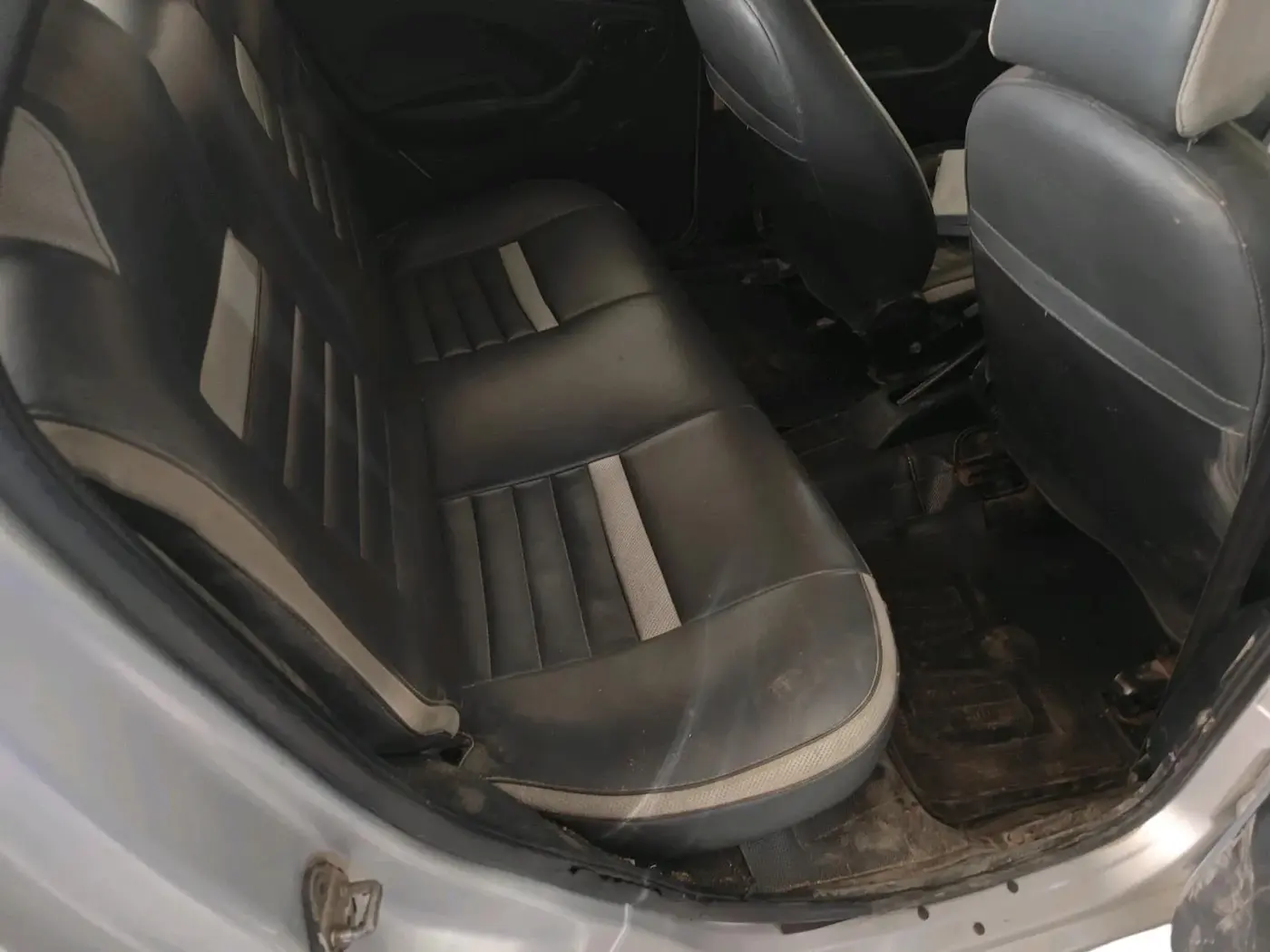 2013 Tata Indica V2 DLS, Diesel, Manual, 1,82,830 km, interior