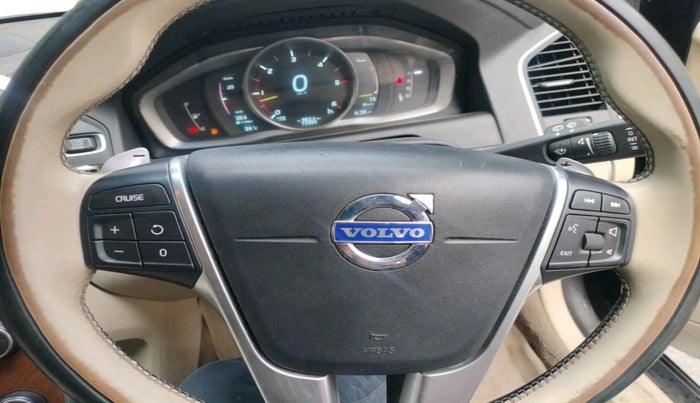 2015 Volvo XC 60 D5 SUMMUM, Diesel, Automatic, 1,29,082 km, interior