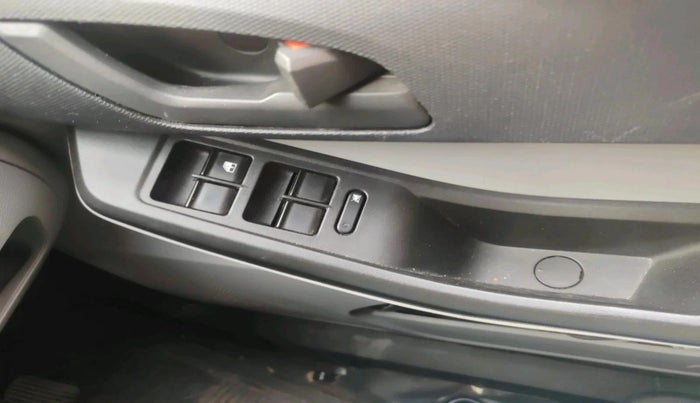 2022 Tata Tiago XTA PETROL, Petrol, Automatic, 45,000 km, interior