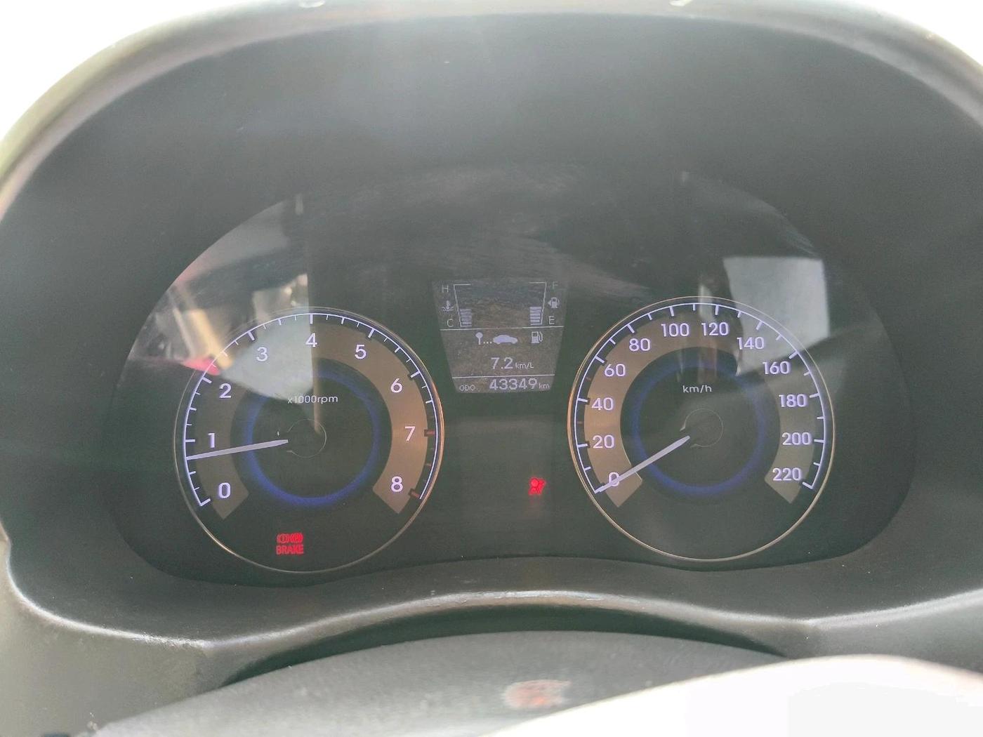 2013 Hyundai Verna FLUIDIC 1.6 VTVT SX, Petrol, Manual, 43,349 km, interior