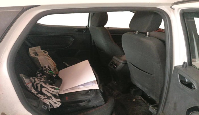 2022 Renault Kiger RXZ MT, Petrol, Manual, 34,119 km, interior