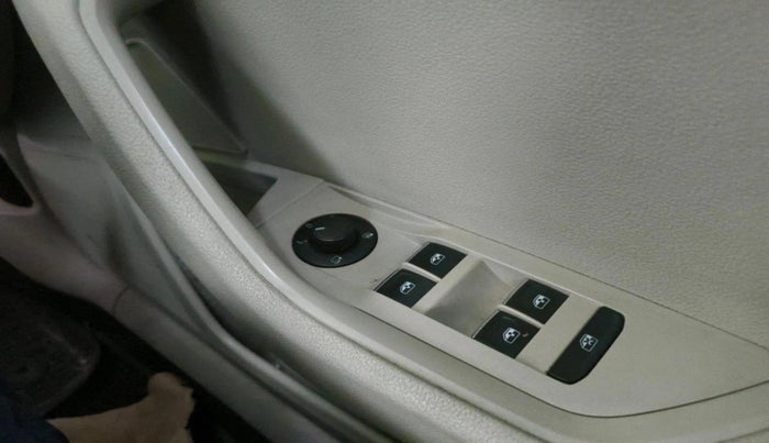 2016 Skoda Superb L&K 1.8 TSI AT, Petrol, Automatic, 68,916 km, interior