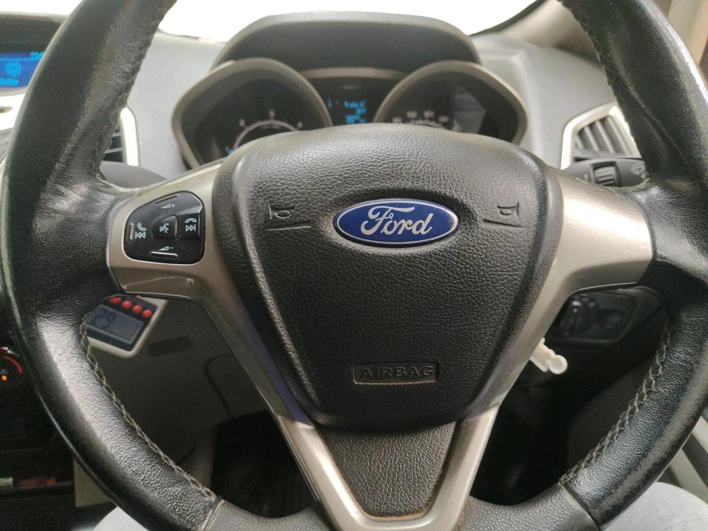 2014 Ford Ecosport TITANIUM 1.5L DIESEL, Diesel, Manual, 2,03,031 km, interior