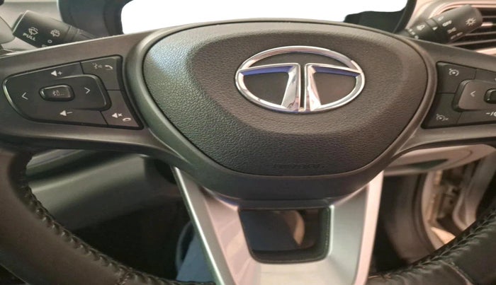2020 Tata ALTROZ XZ PETROL, Petrol, Manual, 24,771 km, interior