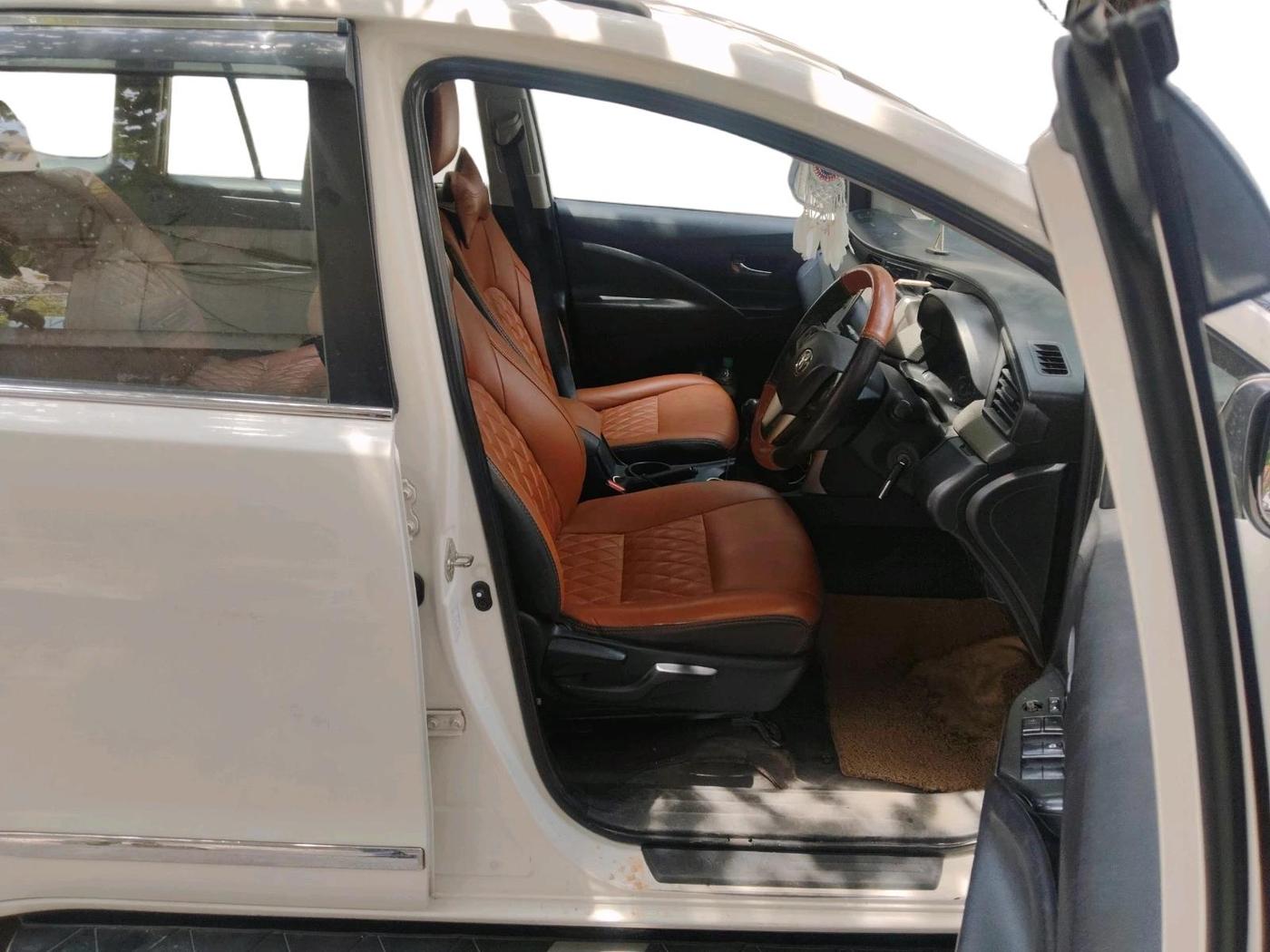 2018 Toyota Innova Crysta 2.4 GX 8 STR, Diesel, Manual, 1,51,022 km, interior