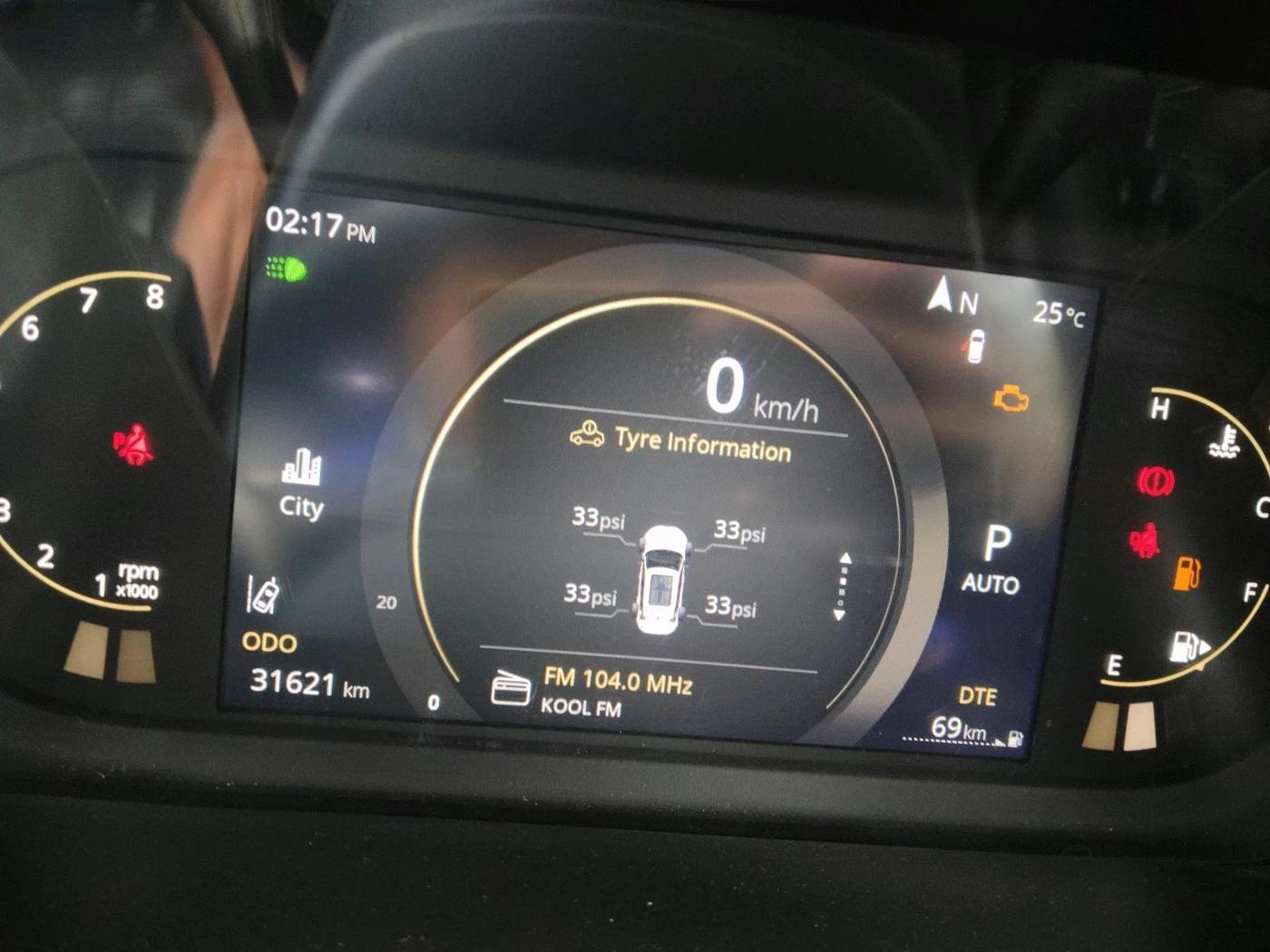 2023 Tata Safari XZA PLUS O DARK EDITION, Diesel, Automatic, 31,621 km, interior