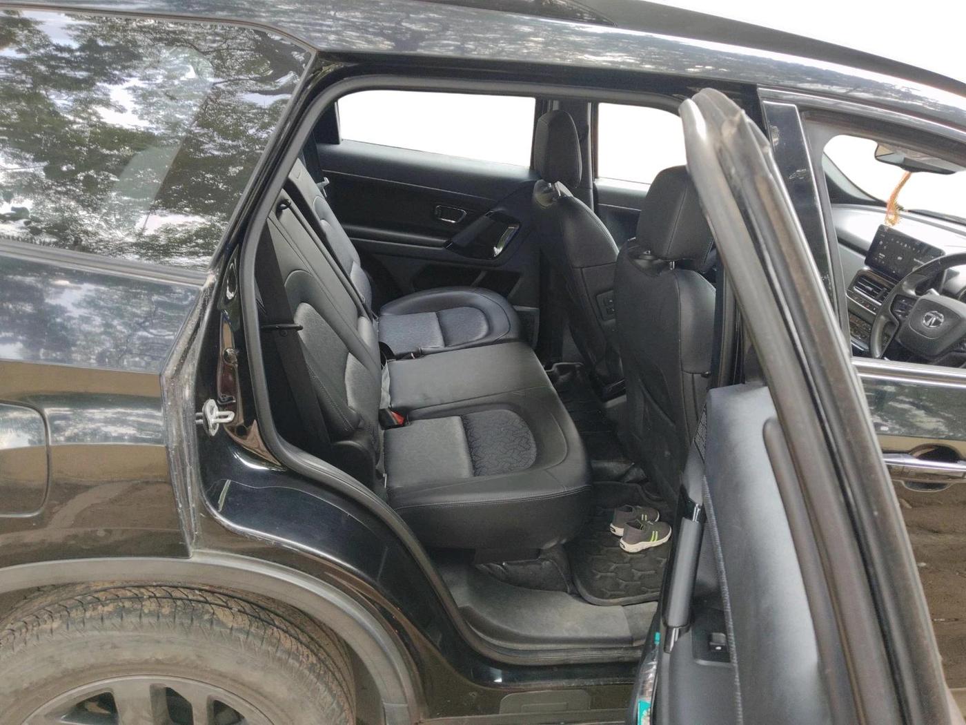 2023 Tata Safari XZA PLUS O DARK EDITION, Diesel, Automatic, 31,621 km, interior