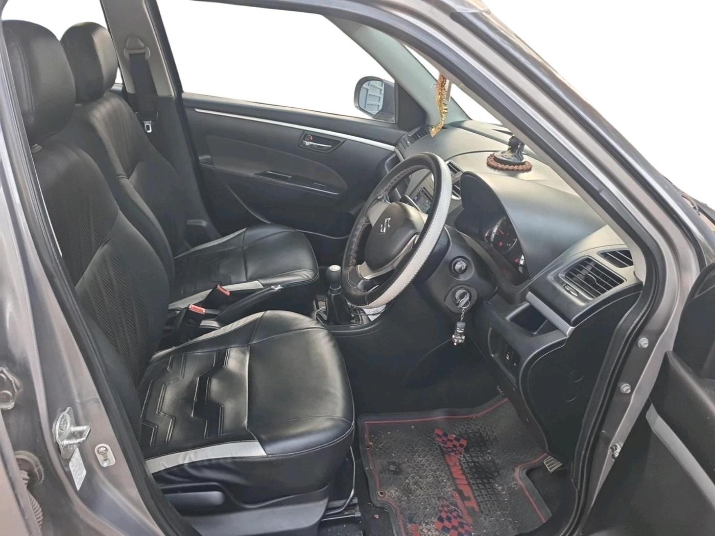 2014 Maruti Swift VXI, Petrol, Manual, 71,759 km, interior