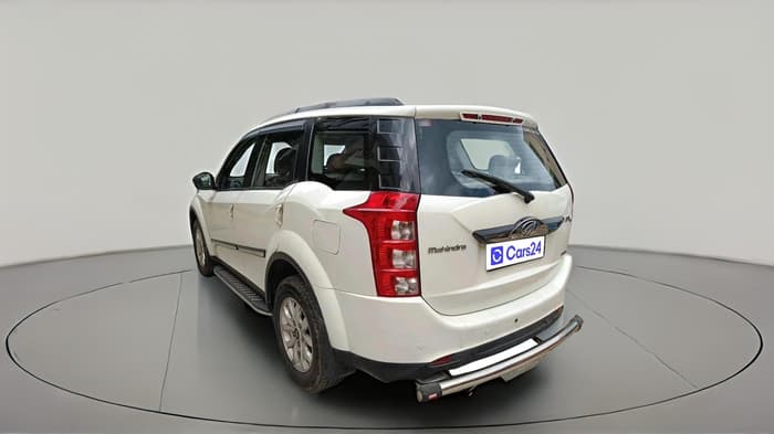 2015 Mahindra XUV500 W10, Diesel, Manual, 73,237 km, exterior