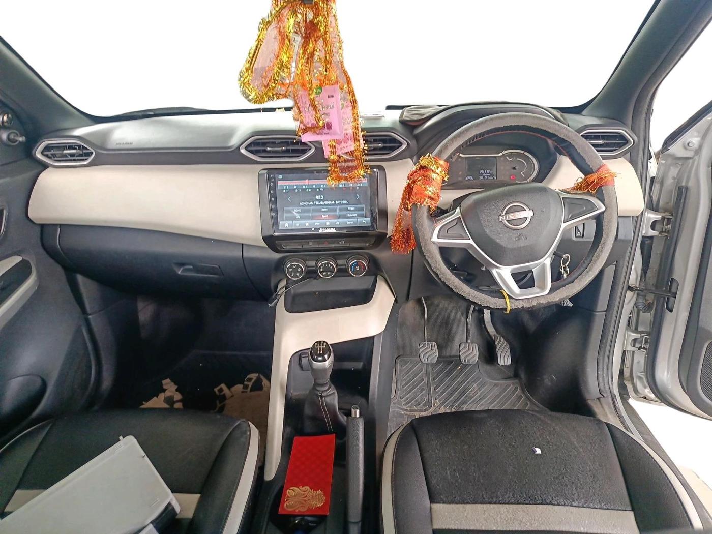 2023 Nissan MAGNITE XE, Petrol, Manual, 25,112 km, interior