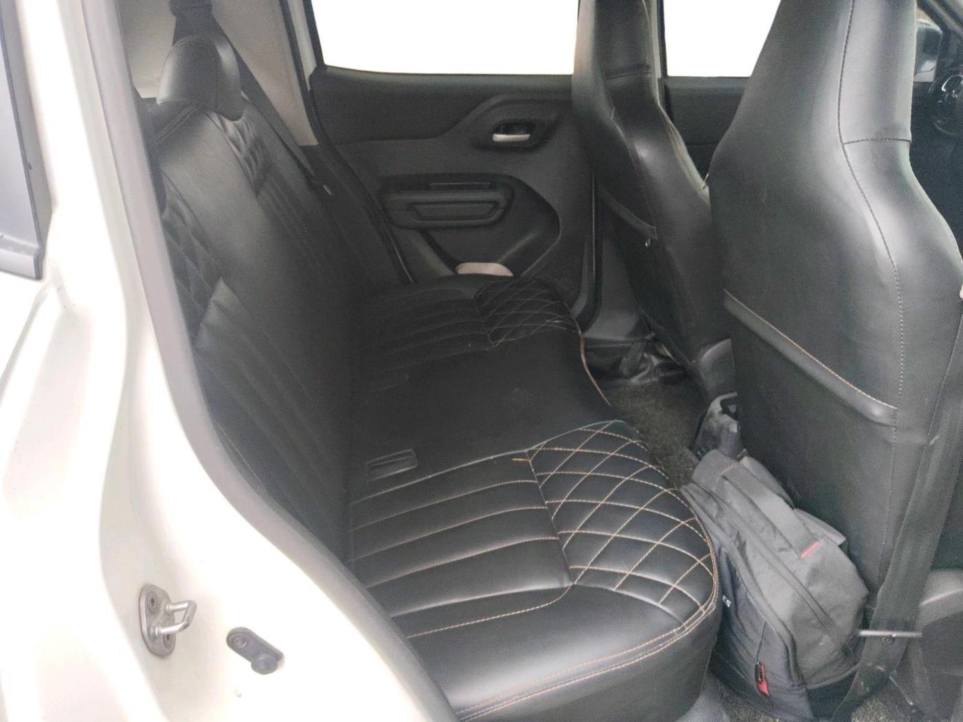 2023 CITROEN C3 FEEL 1.2, Petrol, Manual, 54,675 km, interior