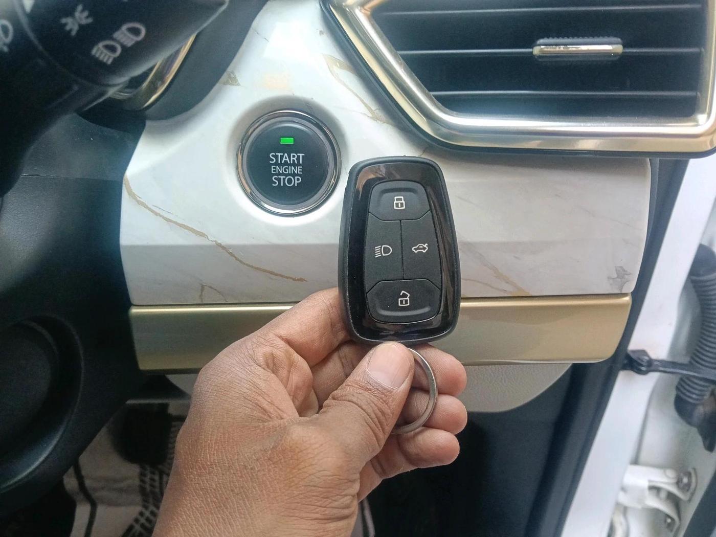 2021 Tata Safari XZ PLUS GOLD, Diesel, Manual, 80,366 km, interior