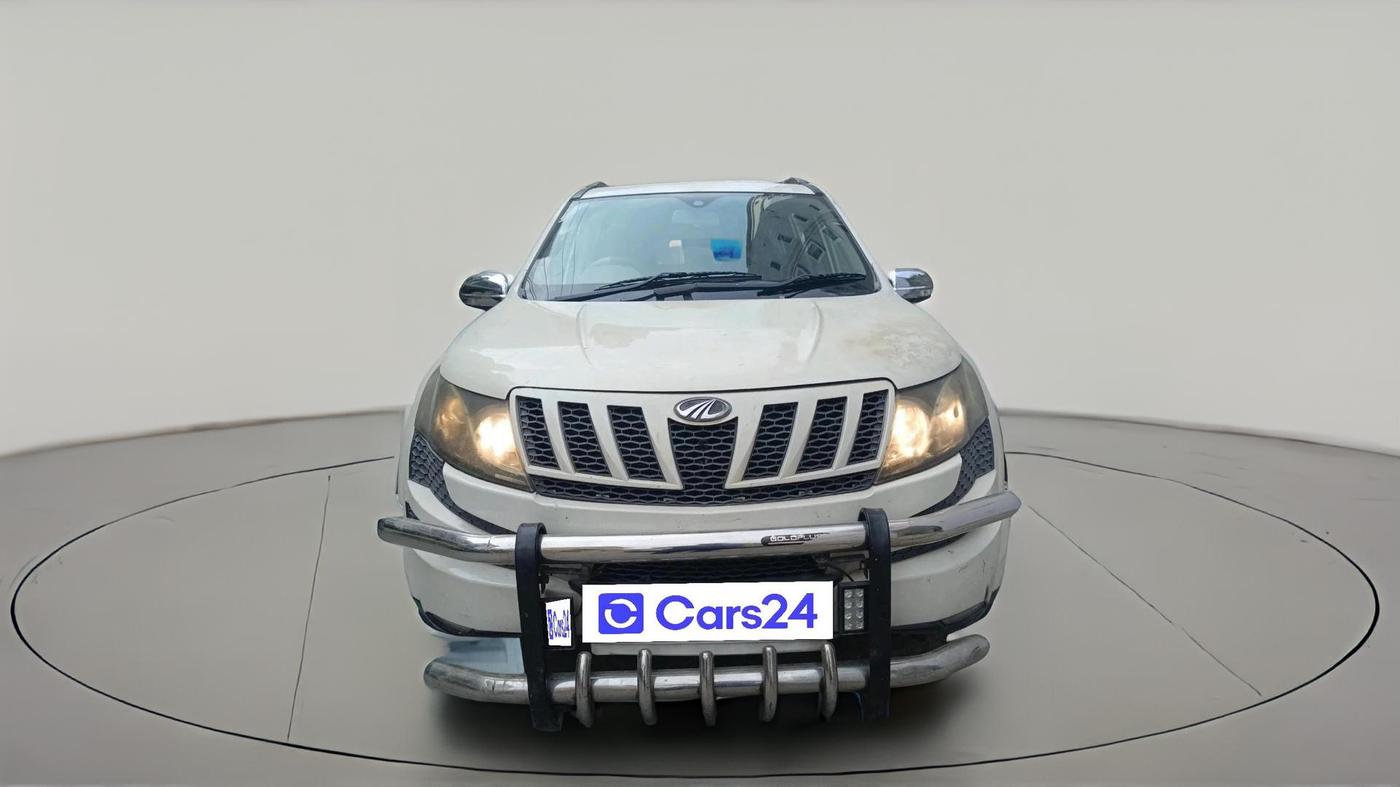 2014 Mahindra XUV500 W8, Diesel, Manual, 1,48,696 km, exterior