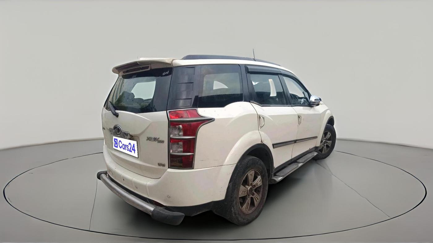 2014 Mahindra XUV500 W8, Diesel, Manual, 1,48,696 km, exterior