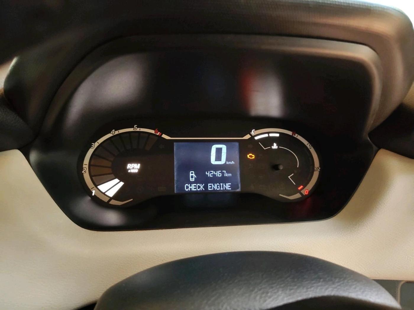 2022 Nissan MAGNITE XV EXECUTIVE, Petrol, Manual, 42,467 km, interior