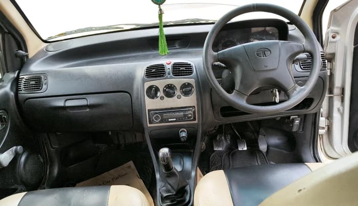 2014 Tata Indica V2 LS DIESEL, Diesel, Manual, 1,35,377 km, interior