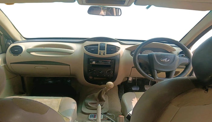 2018 Mahindra Xylo D4, Diesel, Manual, 1,20,206 km, interior