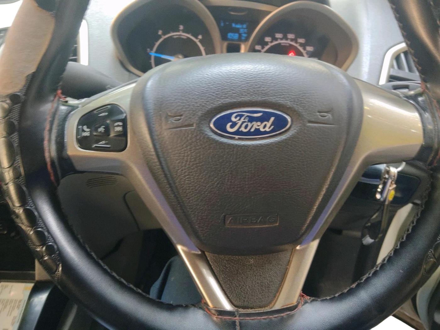 2015 Ford Ecosport TITANIUM 1.5L DIESEL, Diesel, Manual, 2,93,295 km, interior
