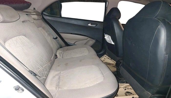 2015 Hyundai Xcent S 1.2, Petrol, Manual, 1,40,727 km, interior