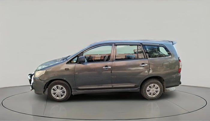 2012 Toyota Innova 2.5 G 8 STR, Diesel, Manual, 4,29,646 km, exterior