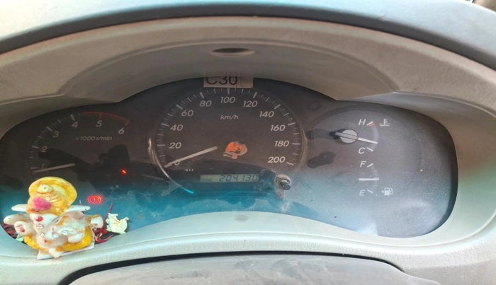 2012 Toyota Innova 2.5 G 8 STR, Diesel, Manual, 4,29,646 km, interior