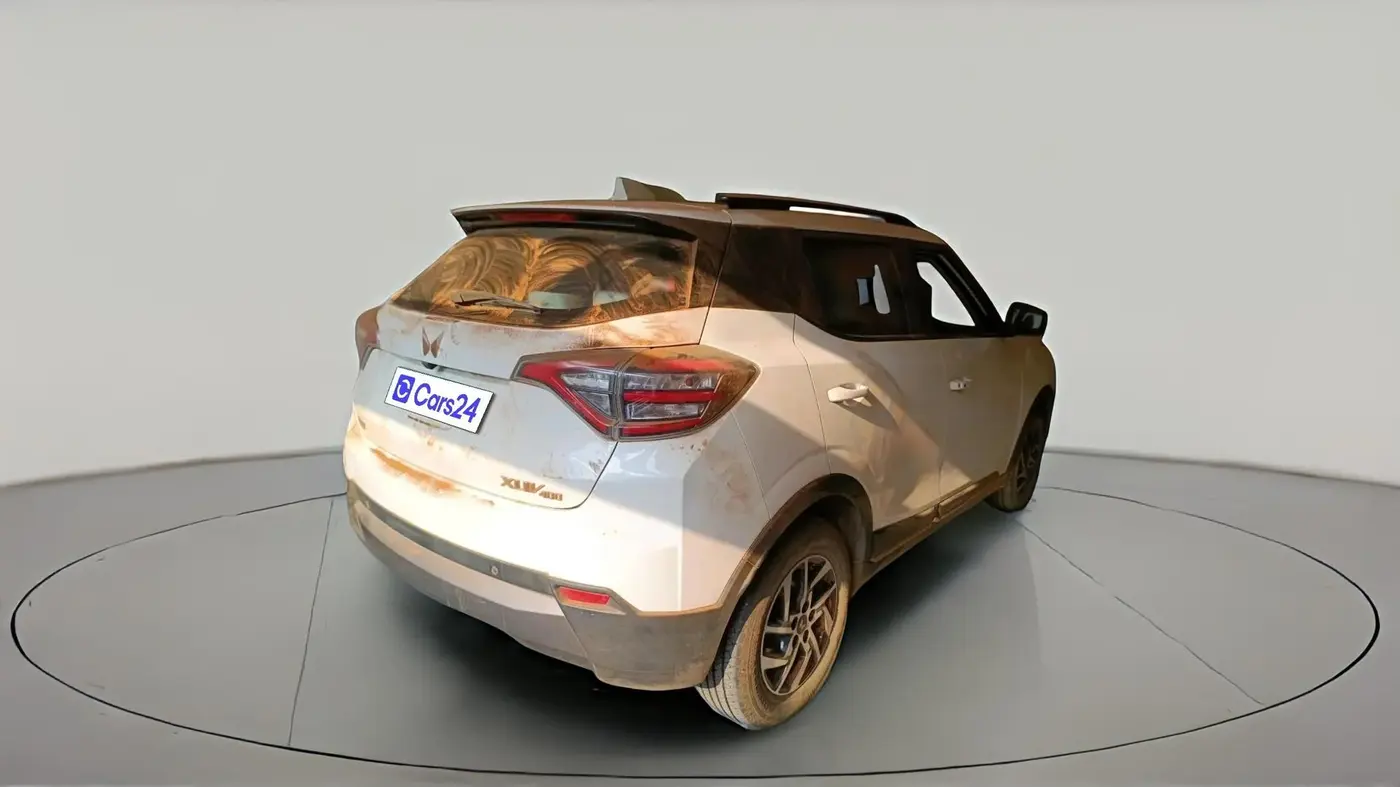 2024 Mahindra XUV400 EL Pro 39.4 KWH, Electric, Automatic, 29,873 km, exterior