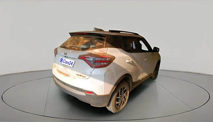 2024 Mahindra XUV400 EL Pro 39.4 KWH, Electric, Automatic, 29,873 km, exterior