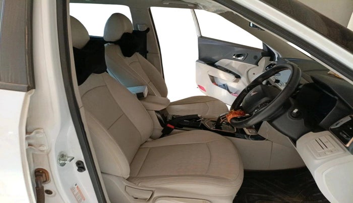 2024 Mahindra XUV400 EL Pro 39.4 KWH, Electric, Automatic, 29,873 km, interior