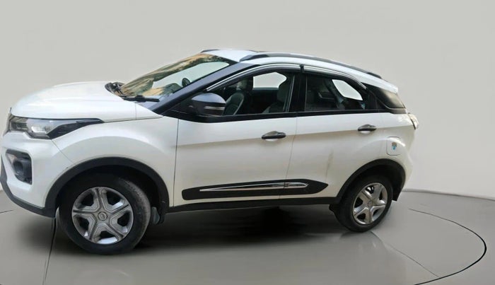 2022 Tata NEXON XMA SUNROOF PETROL, Petrol, Automatic, 90,000 km, exterior