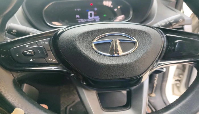 2022 Tata NEXON XMA SUNROOF PETROL, Petrol, Automatic, 90,000 km, interior