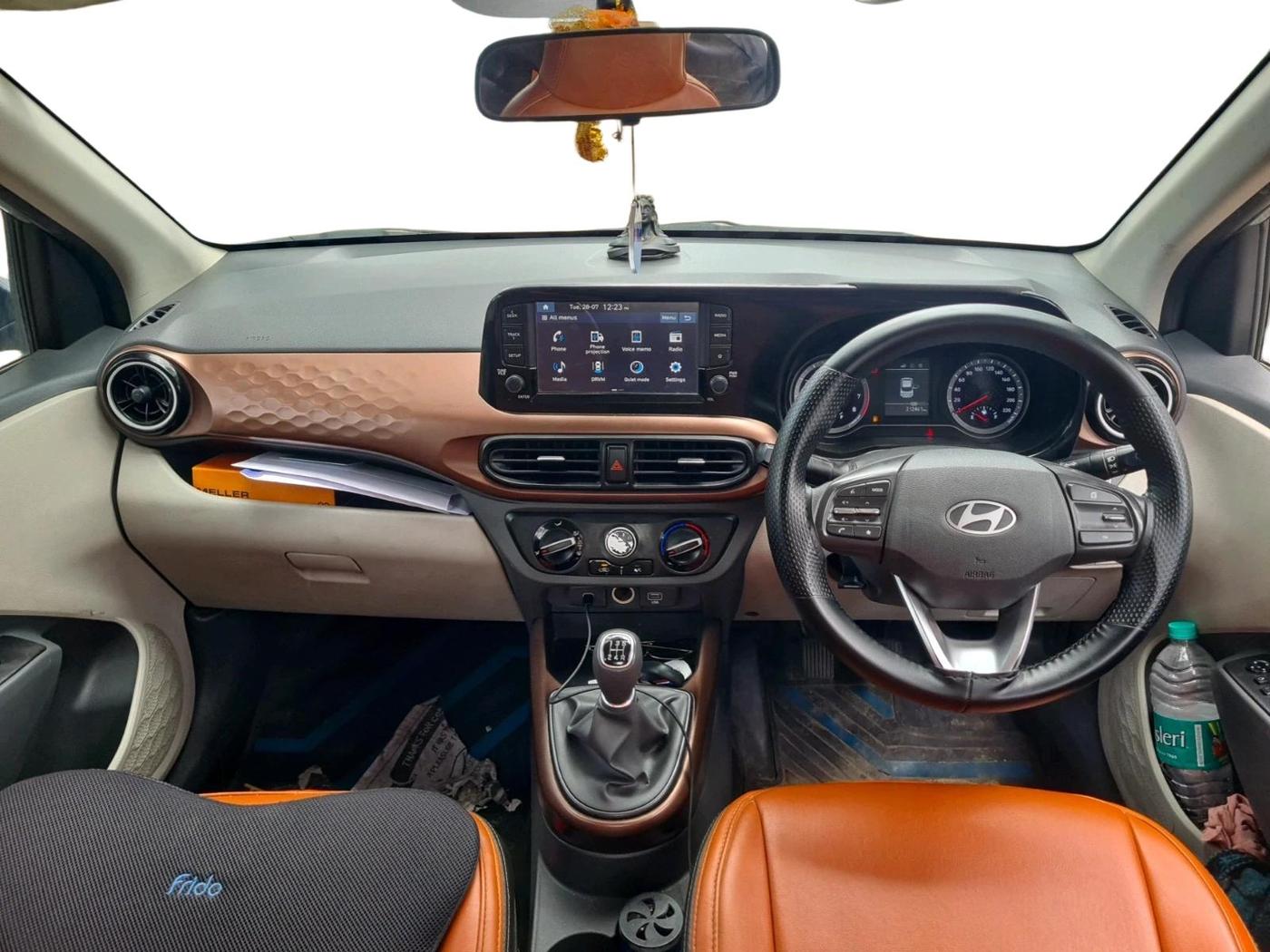 2023 Hyundai AURA SX 1.2 CNG, CNG, Manual, 2,12,461 km, interior