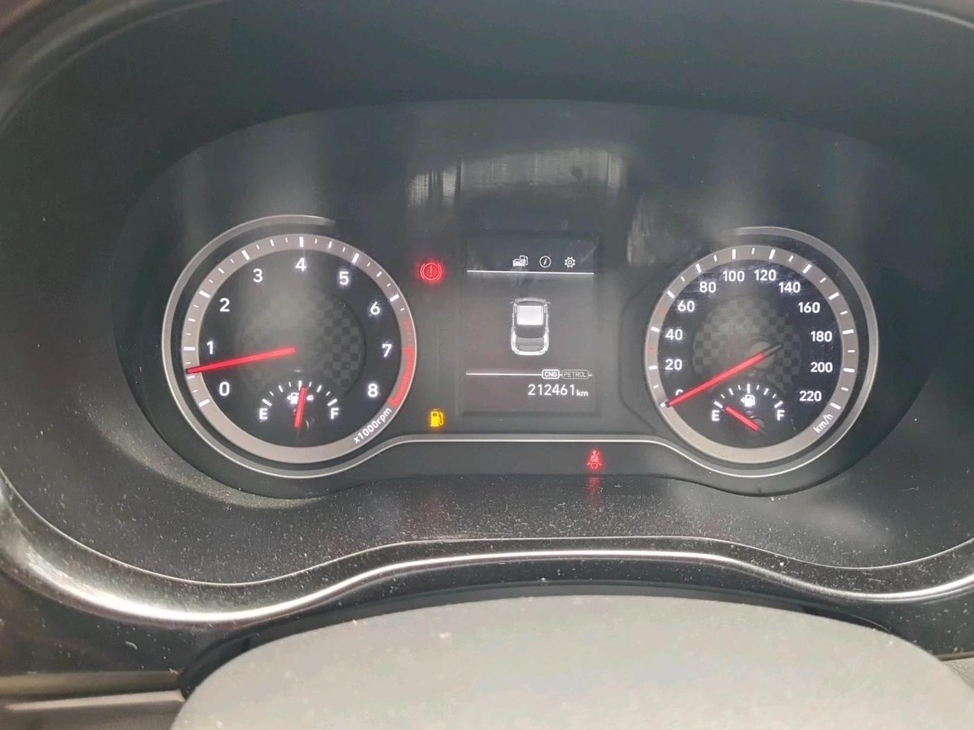 2023 Hyundai AURA SX 1.2 CNG, CNG, Manual, 2,12,461 km, interior
