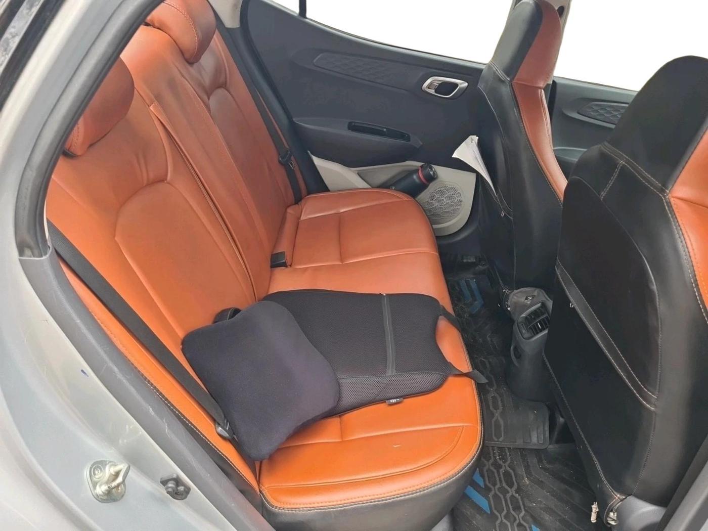 2023 Hyundai AURA SX 1.2 CNG, CNG, Manual, 2,12,461 km, interior