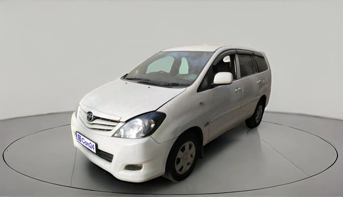 2011 Toyota Innova 2.5 G4 7 STR, Diesel, Manual, 1,99,330 km, exterior