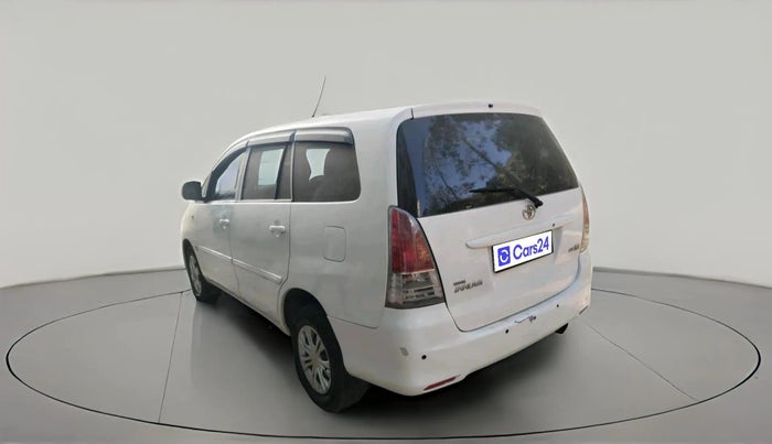 2011 Toyota Innova 2.5 G4 7 STR, Diesel, Manual, 1,99,330 km, exterior