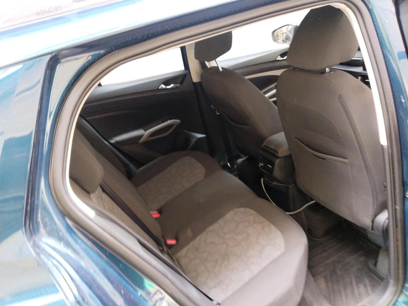 2025 Skoda Kylaq Signature AT, Petrol, Automatic, 13,617 km, interior