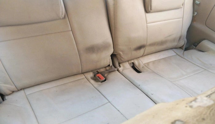 2005 Toyota Innova 2.5 G2, Diesel, Manual, 83,234 km, interior