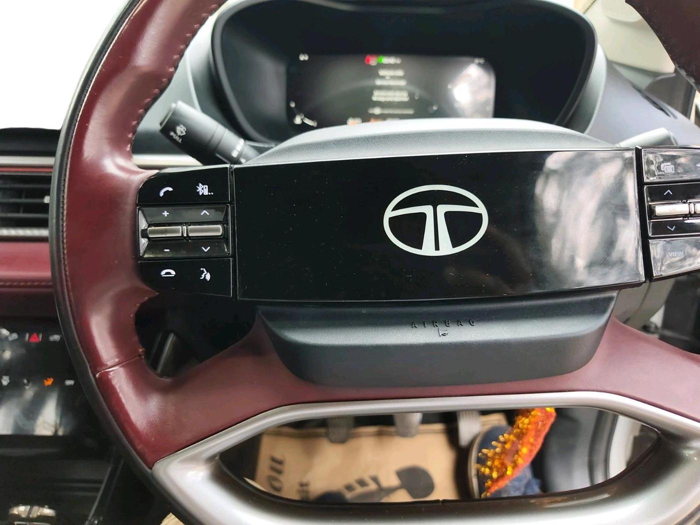 2024 Tata Curvv Accomplished S 1.2 Petrol 6MT, Petrol, Manual, 28,109 km, interior