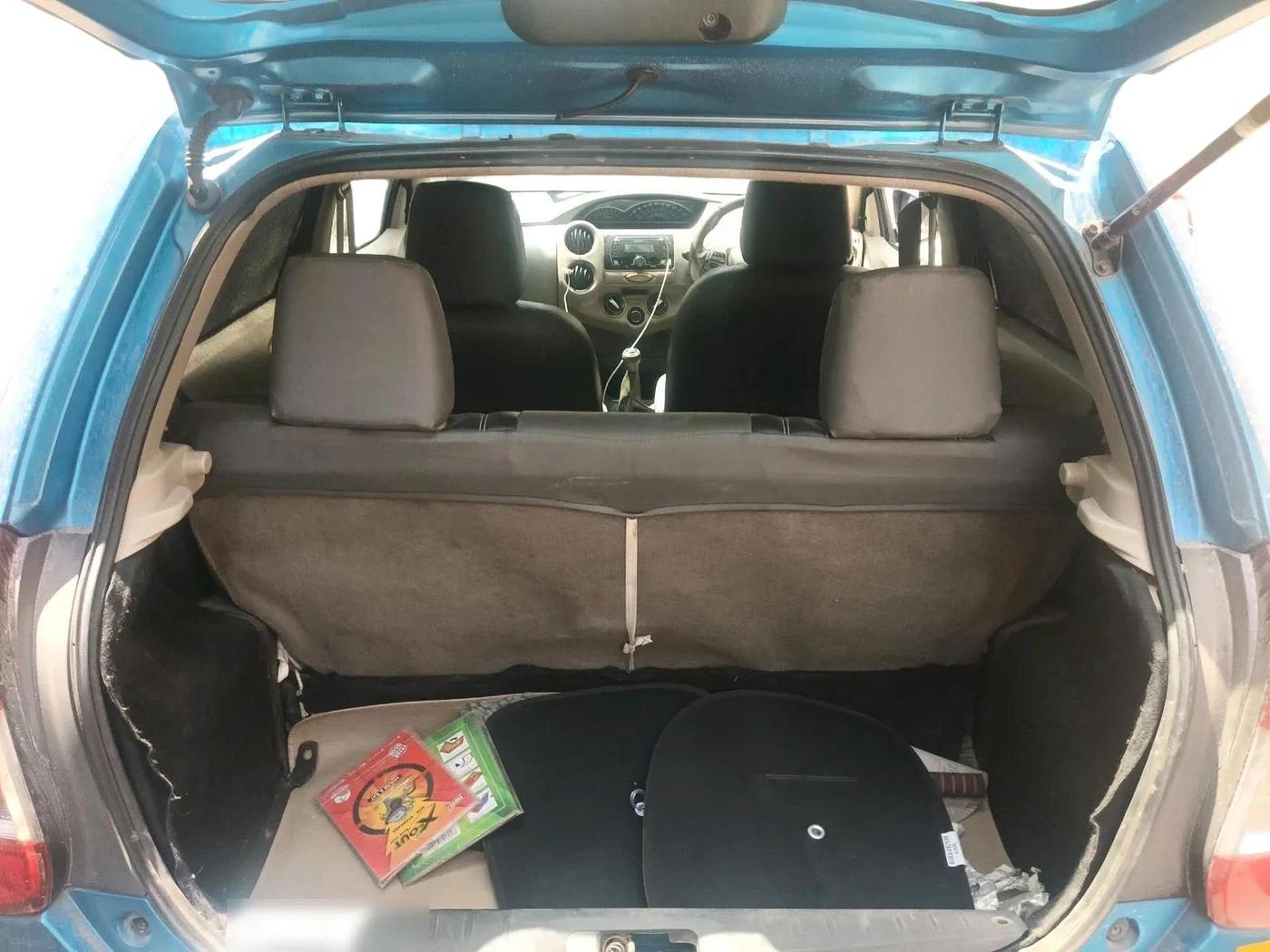 2013 Toyota Etios Liva V, Petrol, Manual, 1,22,501 km, exterior