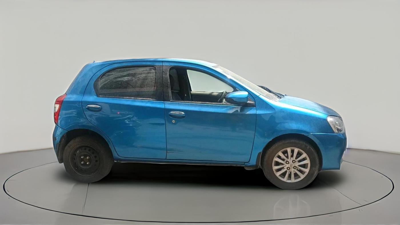 2013 Toyota Etios Liva V, Petrol, Manual, 1,22,501 km, exterior