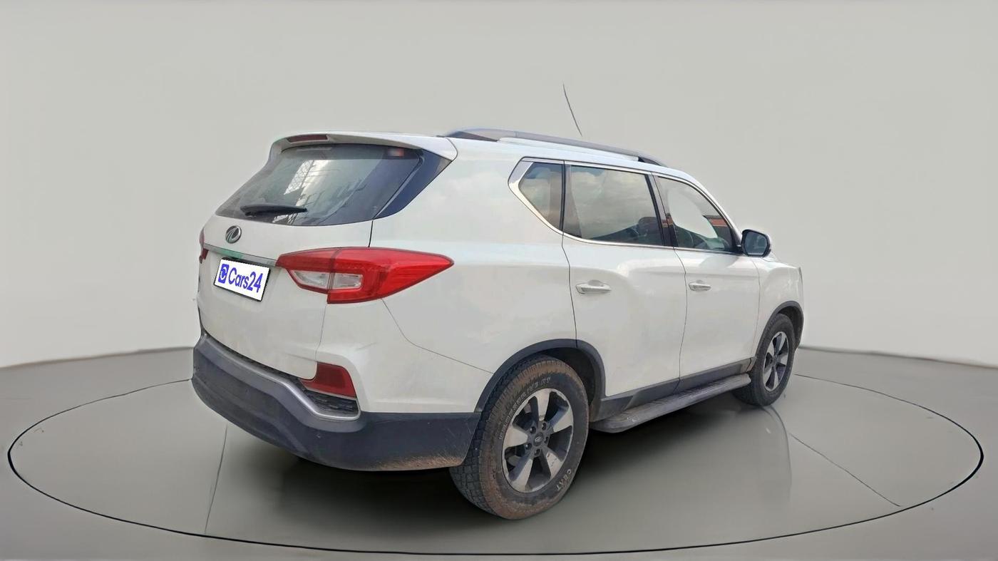 2019 Mahindra ALTURAS G4 4WD AT, Diesel, Automatic, 1,80,073 km, exterior