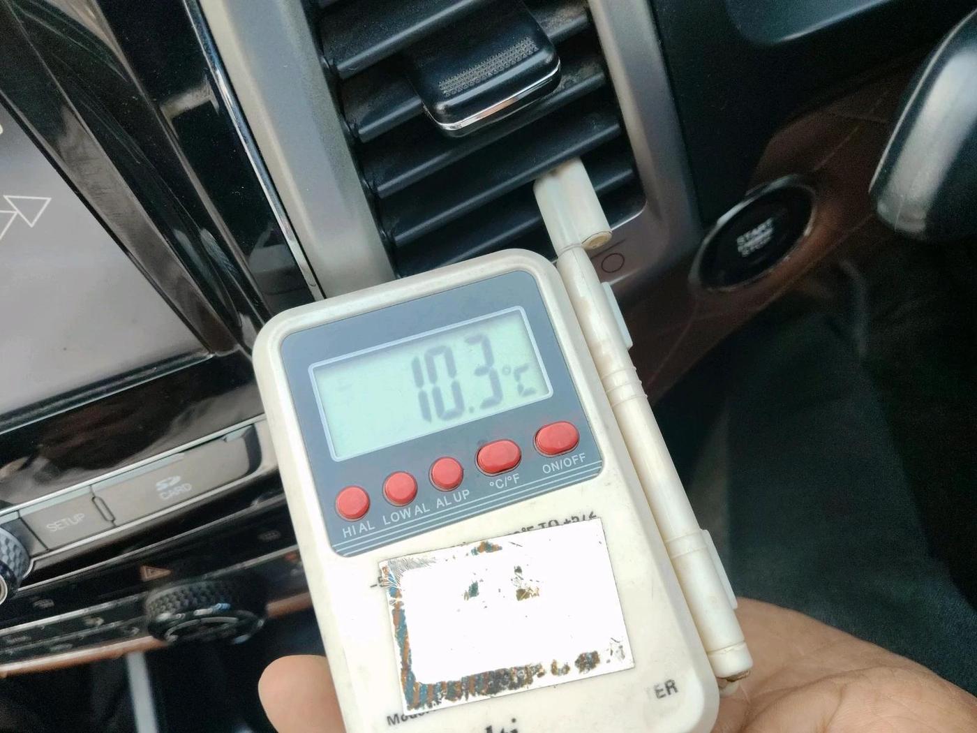 2019 Mahindra ALTURAS G4 4WD AT, Diesel, Automatic, 1,80,073 km, interior